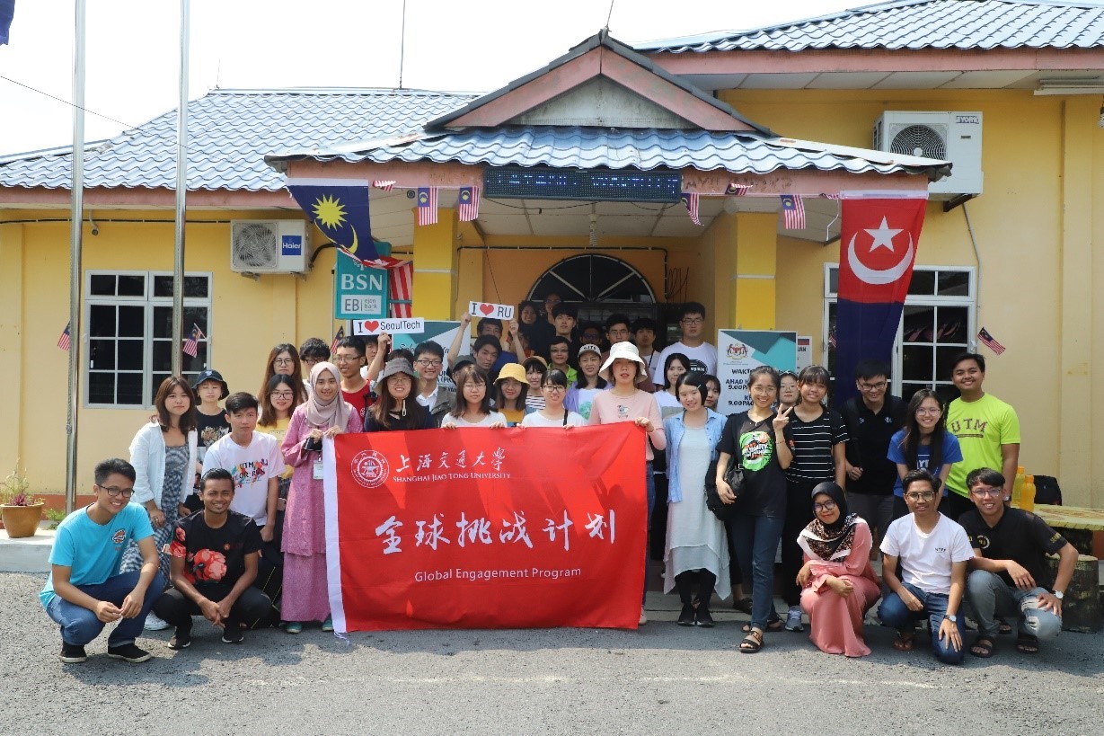 72d7e77f6ea225334b6e8b7676bb158d.jpg 72d7e77f6ea225334b6e8b7676bb158d.jpg